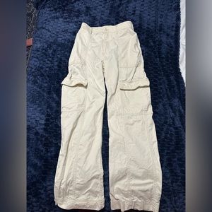 Abercrombie & Fitch Cargo Pants Light Khaki
Relaxed High Waisted 27 4